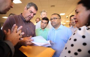 Vereadores entregam documento a Riedel com pauta prioritária a Ponta Porã