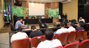 Energisa dá "calote" em Audiência Pública e prefere silêncio diante de reclamações