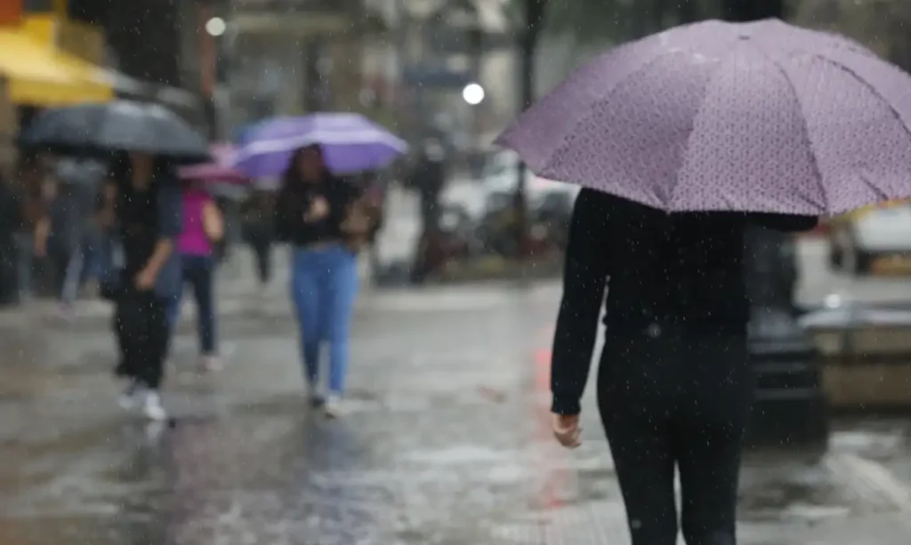 Chuva forte impacta cerca de 700 famílias na região de Sorocaba