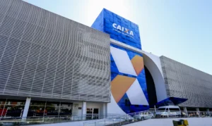 Caixa e BB liberam abono salarial para nascidos em maio e junho