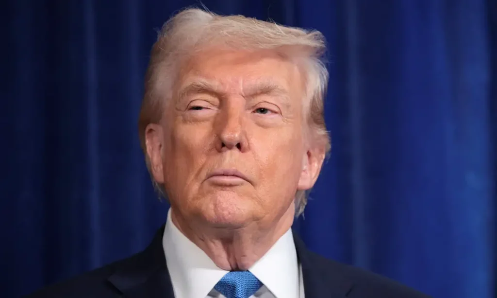 Sem artistas, Trump cogita comício em evento da independência dos EUA